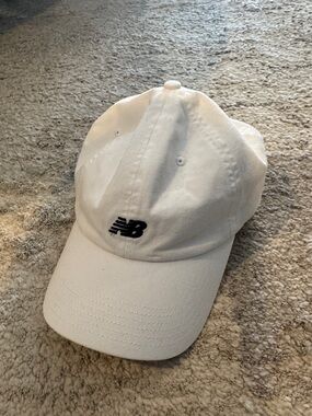 New Balance White Cap with Black NB Logo